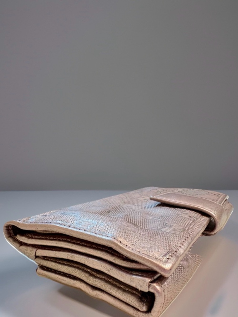 Gucci GG Monogram Long Continental Wallet in Metallic Lilac - Picture 10 of 16